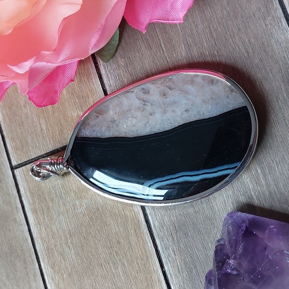 Agate Pendant, Crystal jewelry - Picture 8 of 8